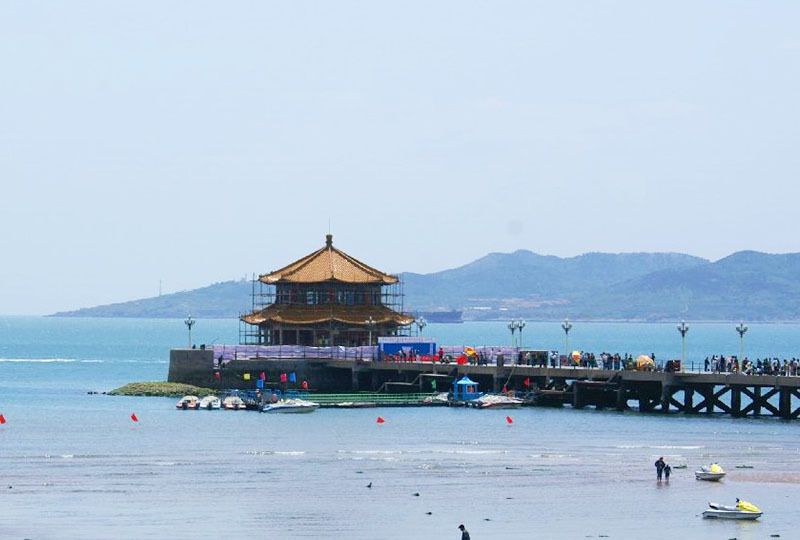青岛栈桥，一直向海中延伸，伸向那心中最美好的地方|向海|栈桥|青岛_新浪新闻