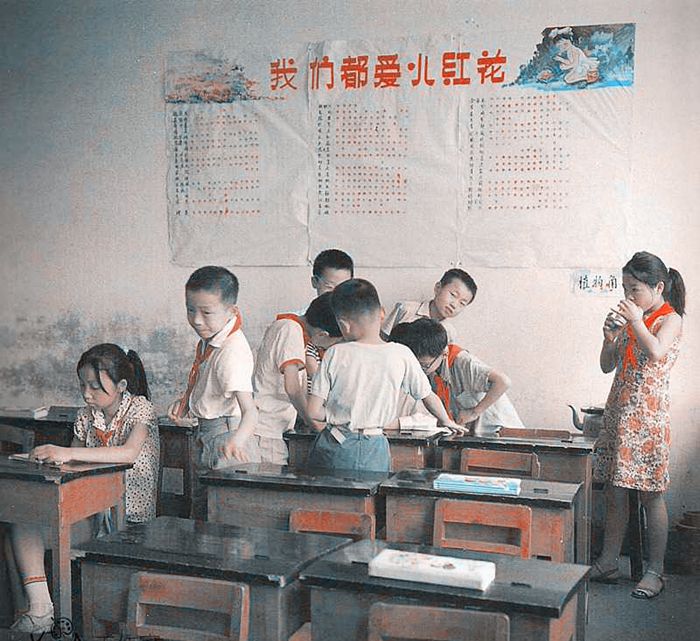 80年代日本摄影师拍摄的中国小朋友 看看有没有你儿时的影子