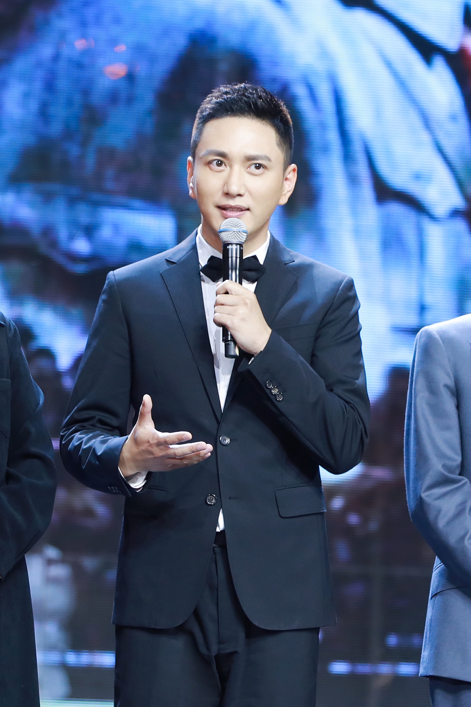 王仁君亮相丝绸之路国际电影节开幕式 绅士儒雅气场全开|王仁君|国际