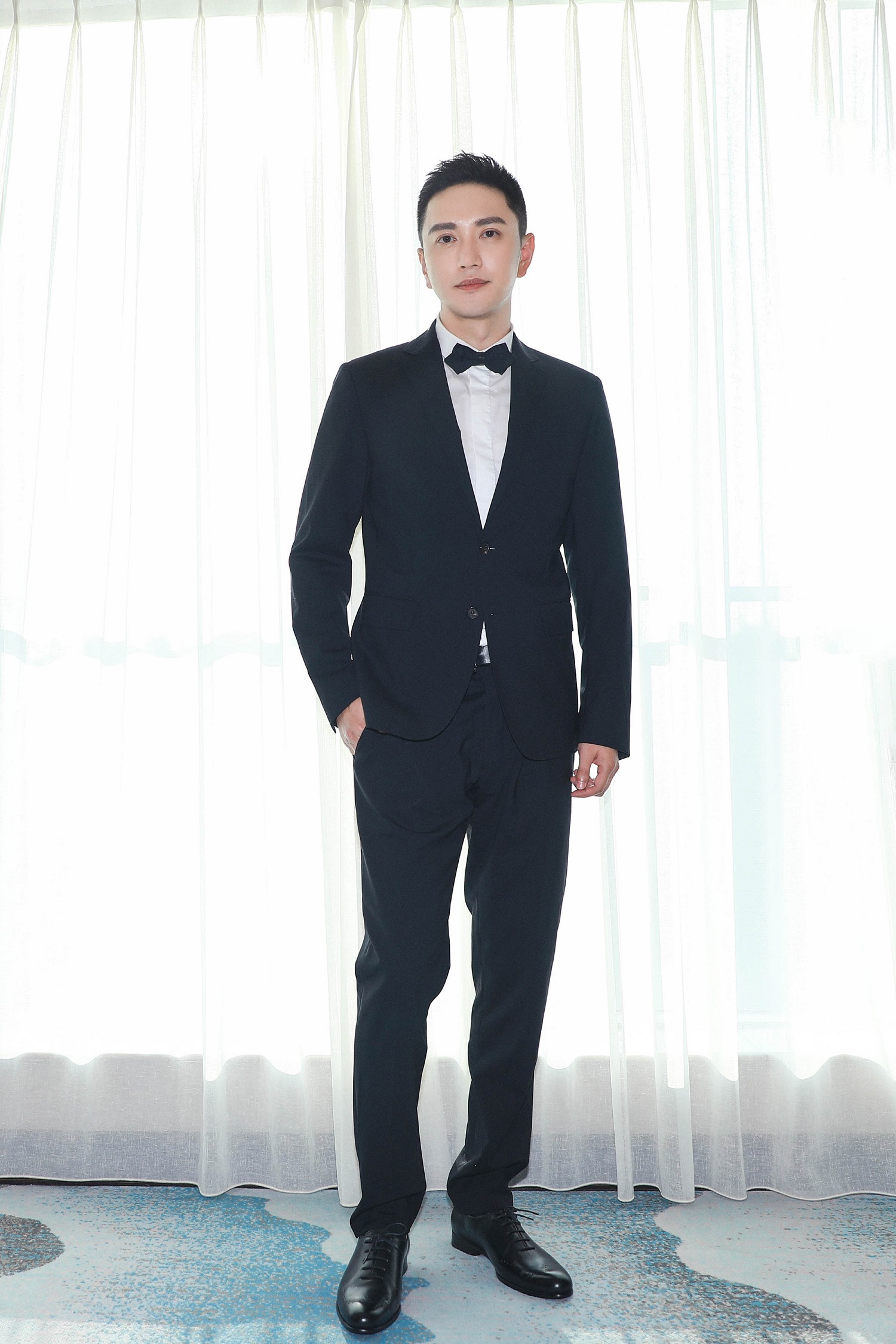 王仁君亮相丝绸之路国际电影节开幕式 绅士儒雅气场全开|王仁君|国际