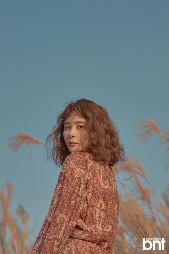 韩国女艺人孙恩书最新杂志写真曝光_高清图集_新浪网