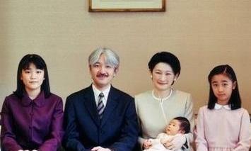 日本皇室:她有8成把握成为日本王太后,代价却是失去纯真笑容|天皇|王太后|王妃_新浪新闻