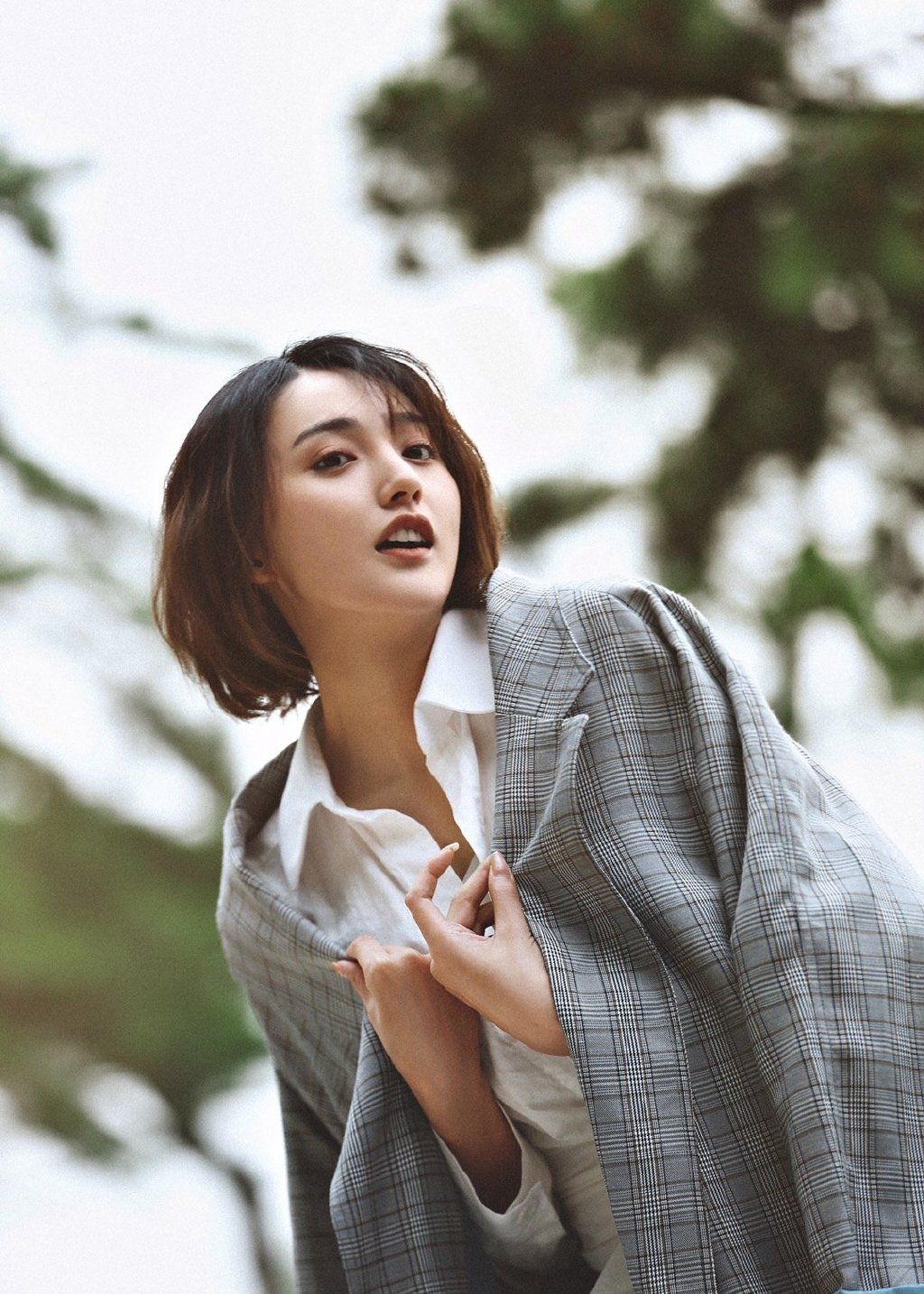 艾晓琪手机壁纸图集,清新自然的活力女孩