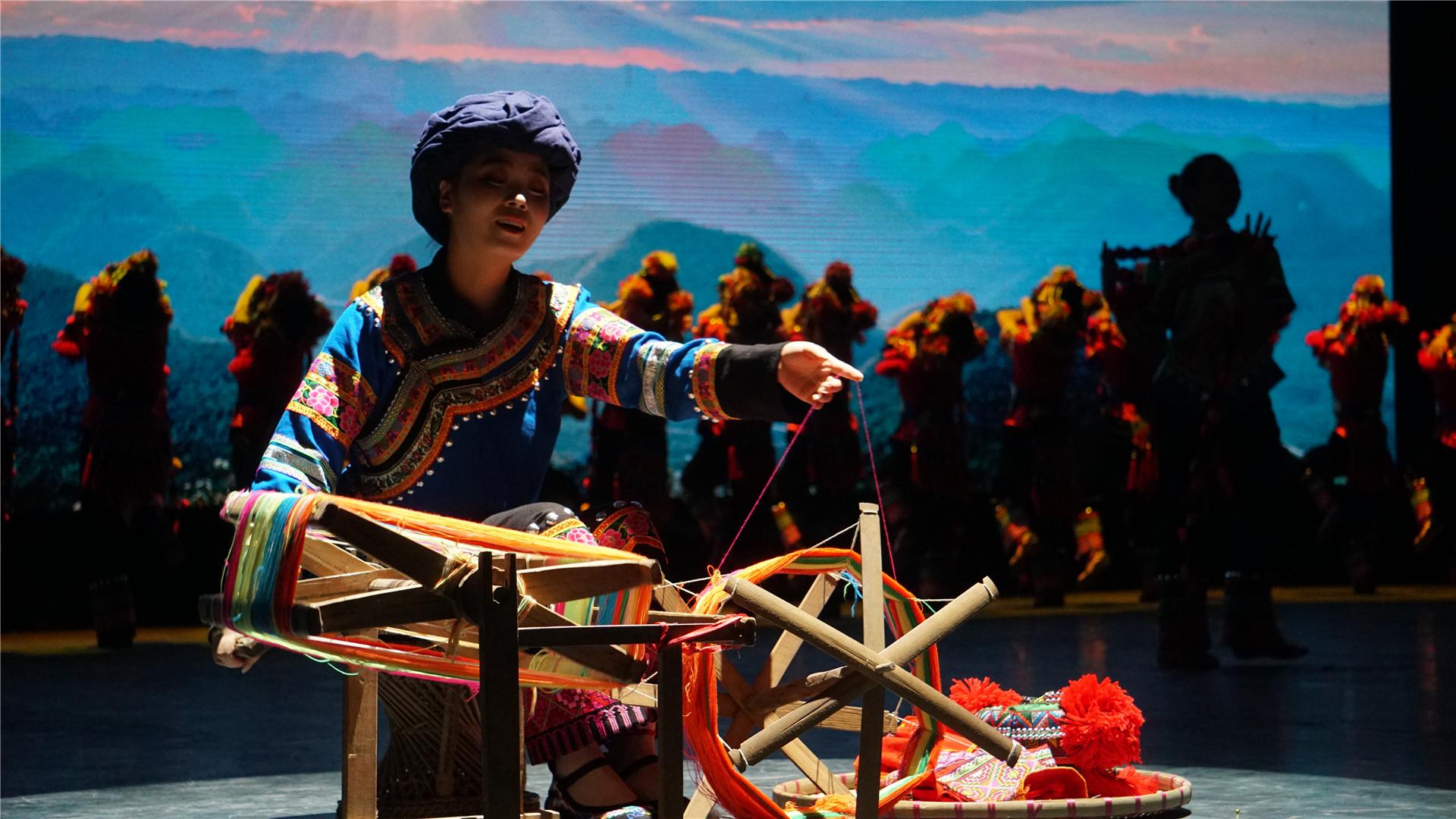 东方花园情谊深 魅力罗平歌声亮|罗平|歌声|布依族_新浪新闻