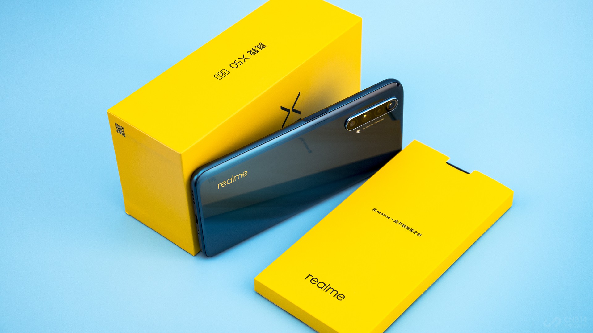 120hz畅速屏 极地冰川美 realme真我x50图赏