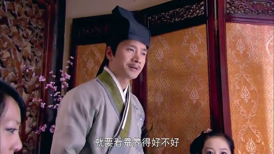 美人如画 方老板特意为大家讲清楚 想要丝好 要桑树种的好