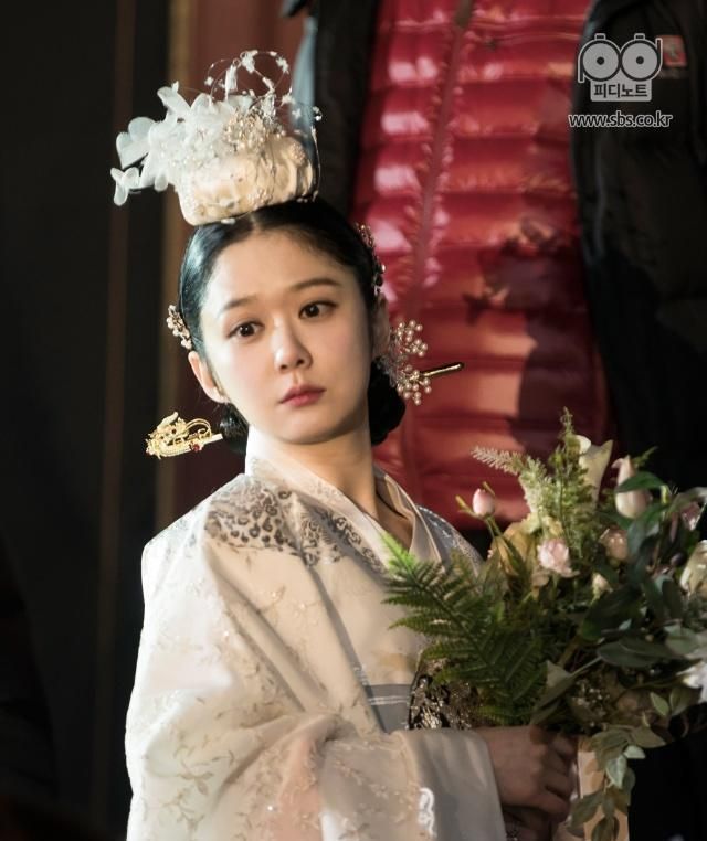 韩剧皇后的品格开门红剧情给力又狗血张娜拉童颜无敌