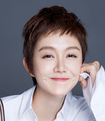 姜妍造型清爽甜美率性写真,知性优雅,高清图片