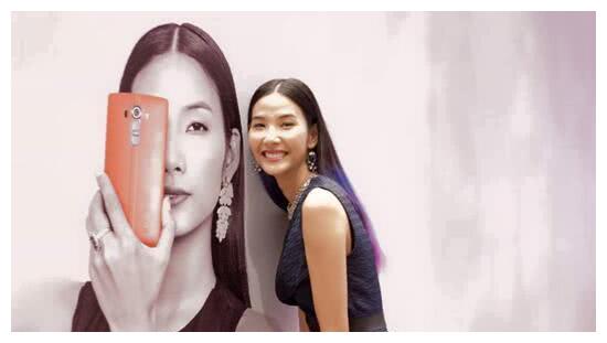 农村女孩卖小吃读完中学,为了大学学费参加选美夺冠开启逆袭人生休闲区蓝鸢梦想 - Www.slyday.coM 农村女孩卖小吃读完中学,为了大学学费参加选美夺冠开启逆袭人生休闲区蓝鸢梦想 - Www.slyday.coM