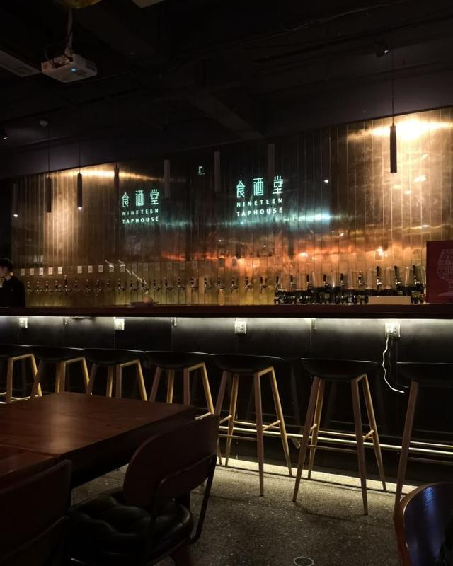 海口这3家网红小酒馆收留了无数个深夜里的城市孤儿