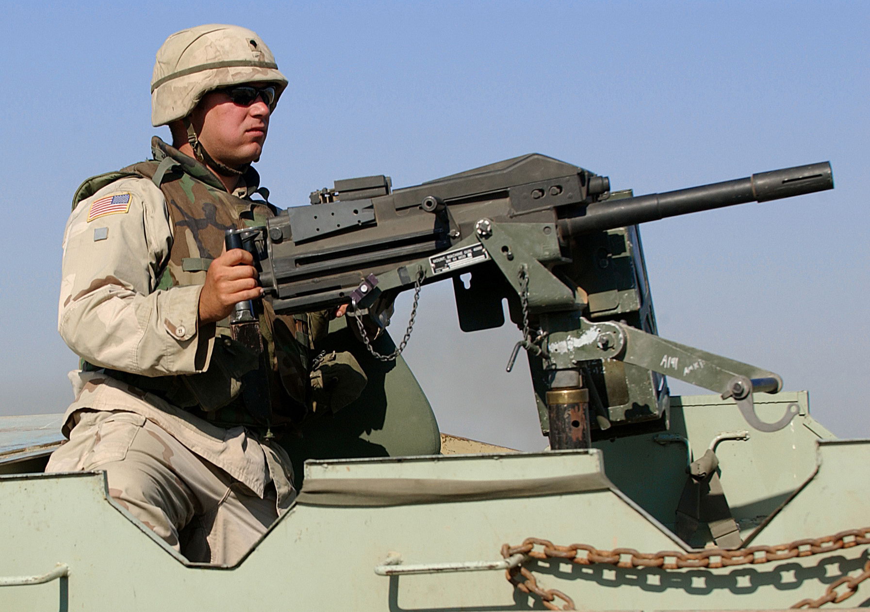 威力惊人的支援武器 速射榴弹炮就问你怕不怕