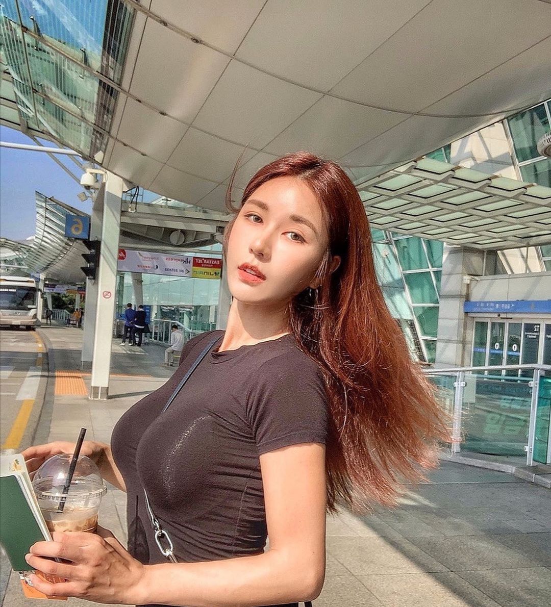 韩国美女DJ park sihyun