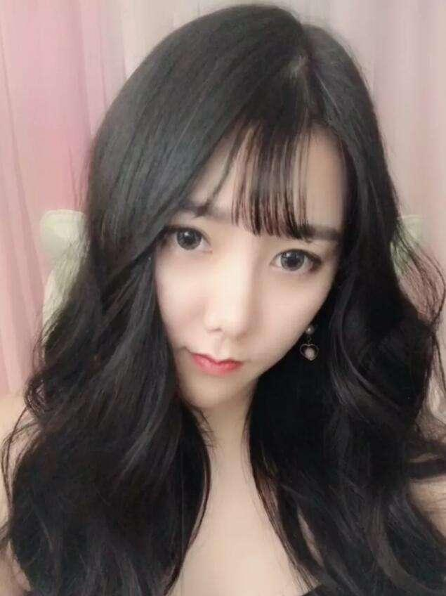 一条小团团早期照片曝光,竟然也是颜值主播?网友:差点没认出!