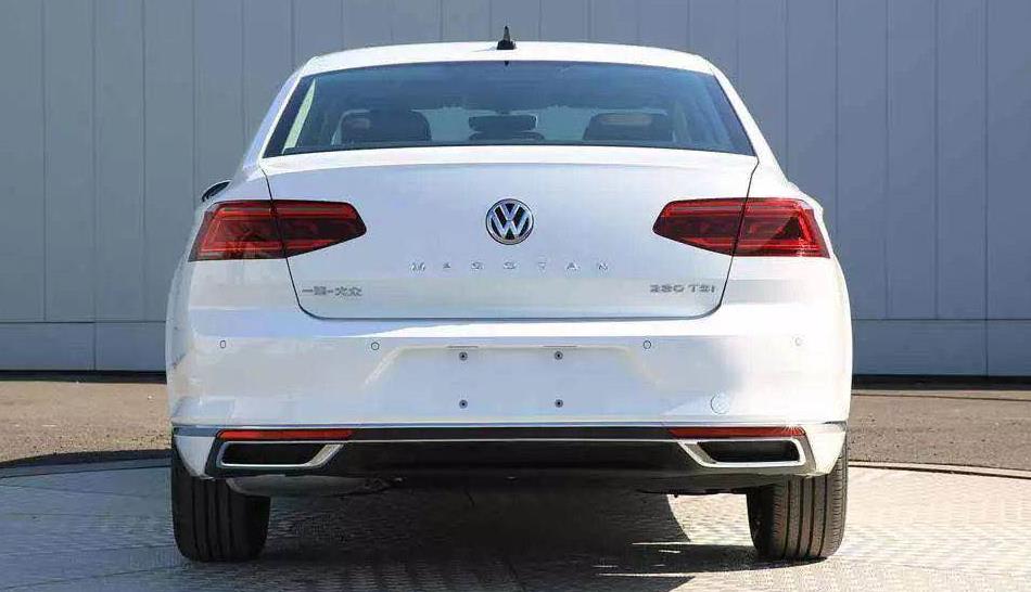 又一款尾标带字母的大众车亮相外观由辉腾设计师操刀特别帅气