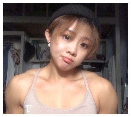 萝莉脸金刚身材曾获美臀冠军号称宇宙无敌小钢蛋
