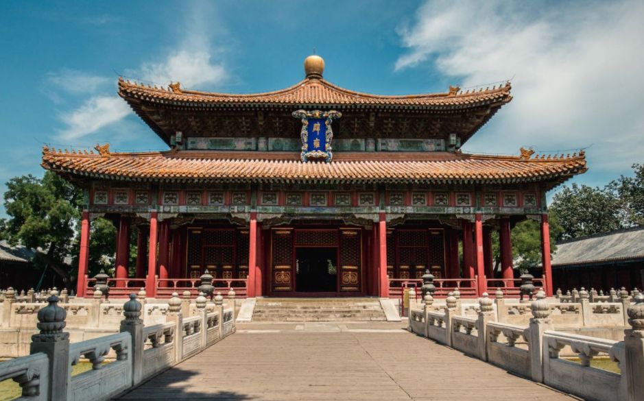 参观元代建筑和历代石碑,古迹,观赏传统乐舞表演《大成礼乐》!