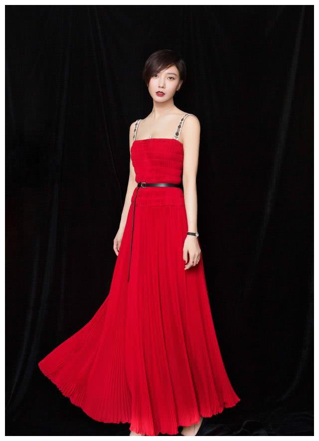 一个比一个惊艳,谁才是你心目中真正的女神|红装|礼服|女神_新浪新闻