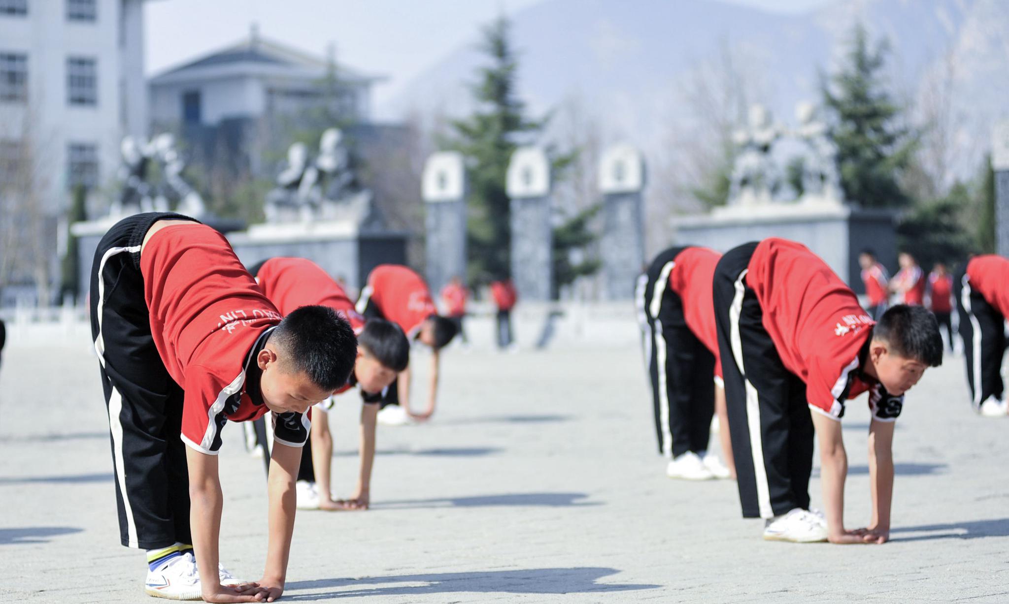 帅气的练功照片,这些功夫小子相当厉害!|功夫小子|武术|班级_新浪新闻