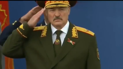 中国三军仪仗队参加白俄罗斯独立日阅兵