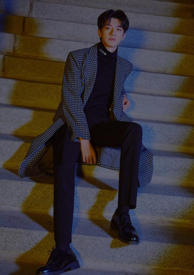 新晋"国民男友"林一,穿一黑一白外套太养眼,少年感真的绝了