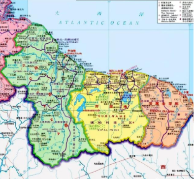 苏里南面积大约16万平方公里,人口却仅有70多万,一半以上的人口居住在