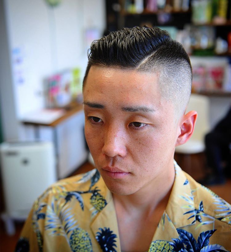 成熟稳重发型可以很有型 ,经典男发型,圆脸男生的发型首选!