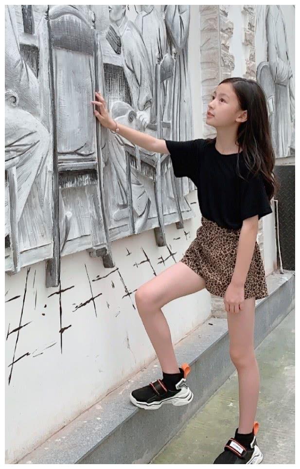 12岁裴佳欣的身高图片