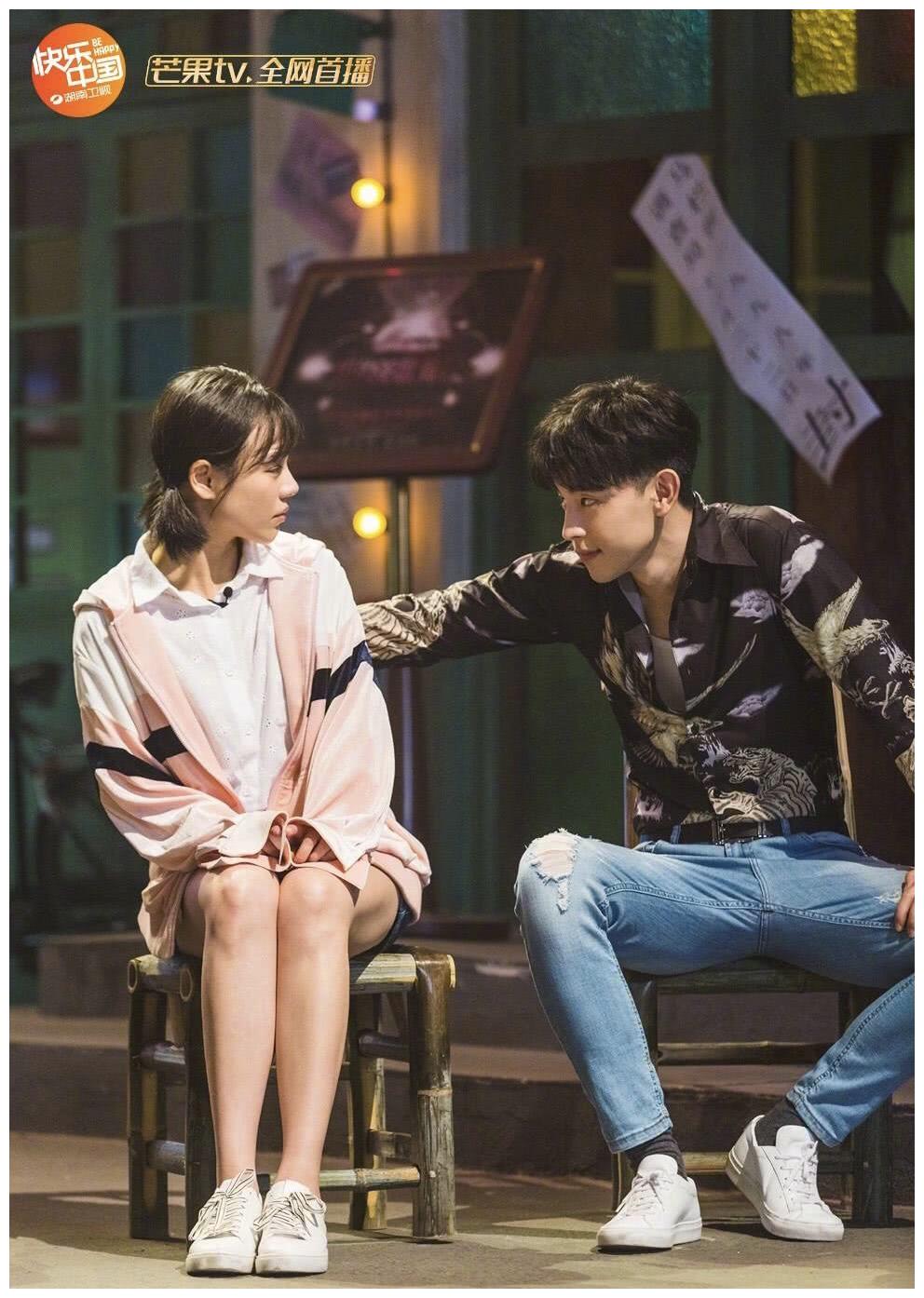 邓伦节目中不小心说漏嘴,把马思纯叫成晨晨?是在想金晨吗?