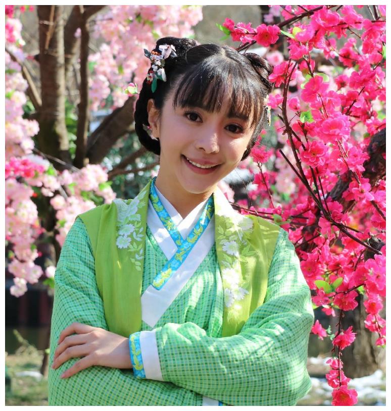 《纳妾记》有四美,雨婷儿第三,安悦溪第二,第一气质出尘!