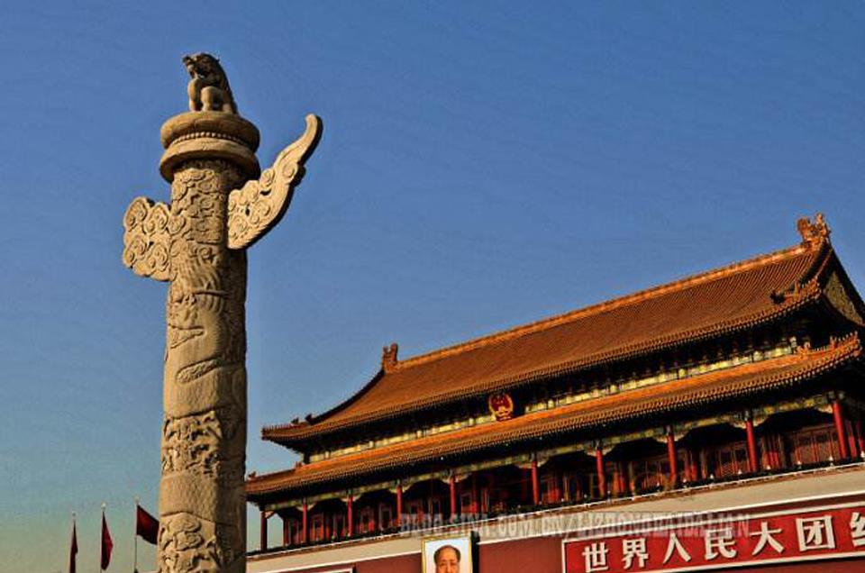 天安门门前这俩石柱子，伫立了500年之久，究竟有什么用呢？