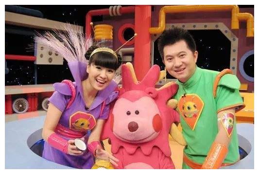 少儿频道17年过去,小鹿姐姐成女神,阿偶当网红,看到金龟子服了