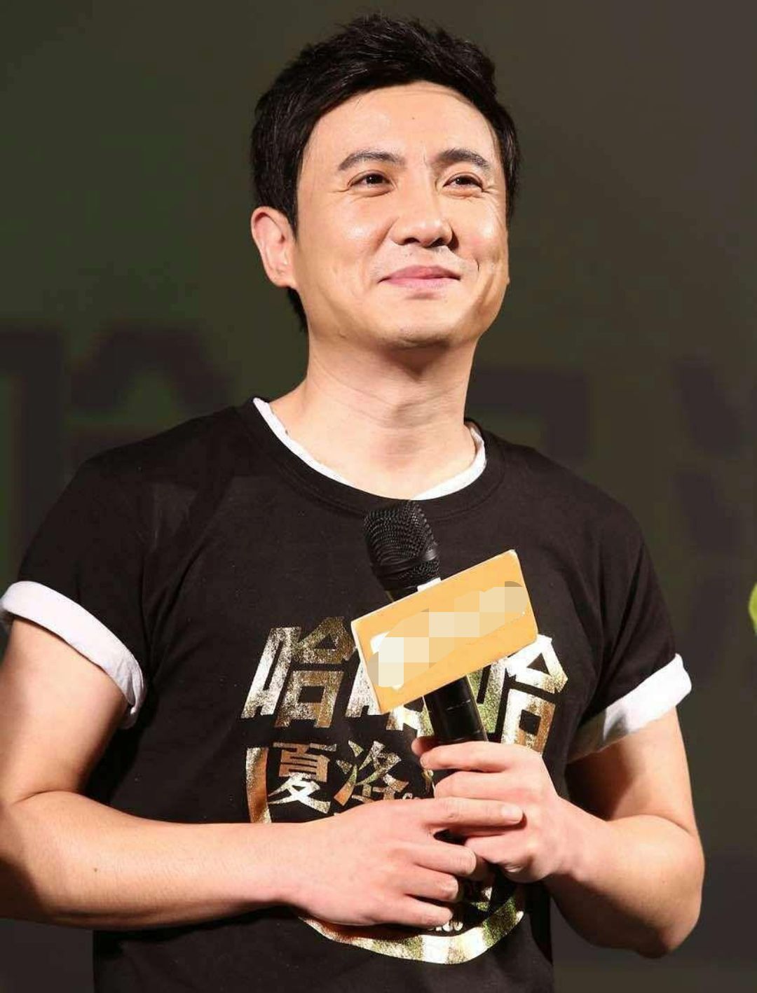 易车首位明星代言人 开心麻花舞台剧签约艺人 军艺的校草沈腾__财经