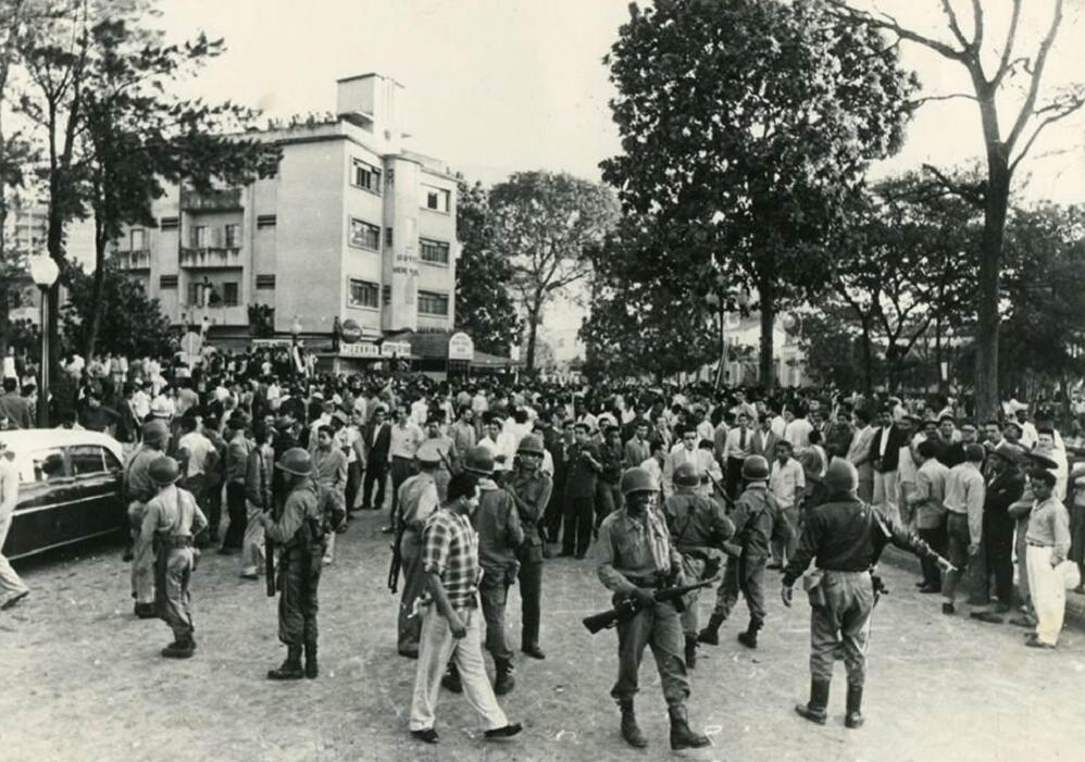 1958年委内瑞拉发生政变,25张老照片记录总统倒台全过程|委内瑞拉|政变|全过程_新浪新闻
