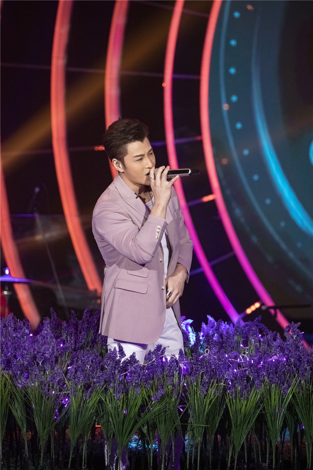 许绍洋综艺再唱花香引爆回忆杀网友初恋男神一点没有变