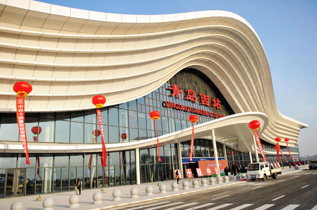 青盐铁路开始运营 黄岛大爷大妈一大早就赶来乘车尝鲜|黄岛|西站|青盐