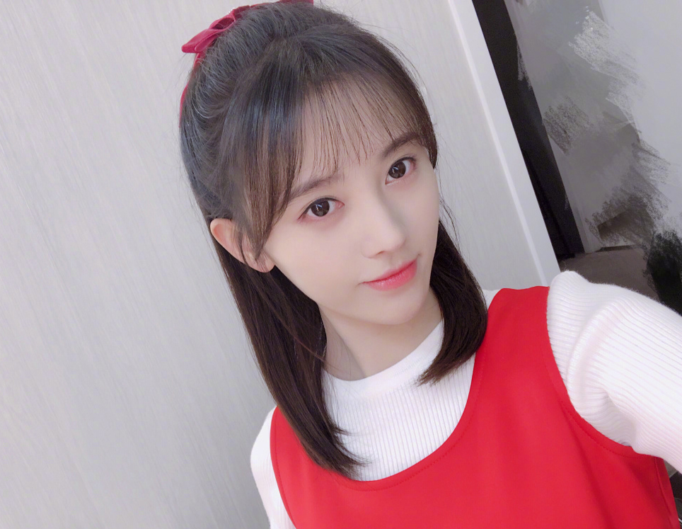 国风美少年鞠婧祎,换上空气刘海变成养眼清纯的小仙女