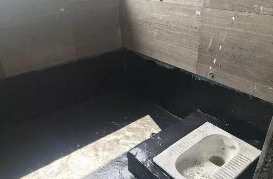 为什么卫生间蹲坑都会砌个台阶原来好处真多后悔没早知道