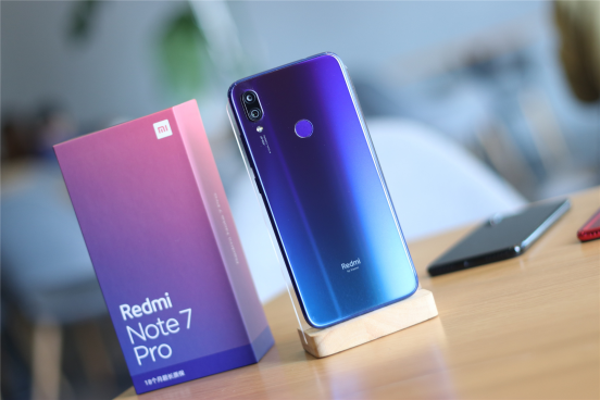 redmi新品手机正式发布除了手机还有redmi生态链产品