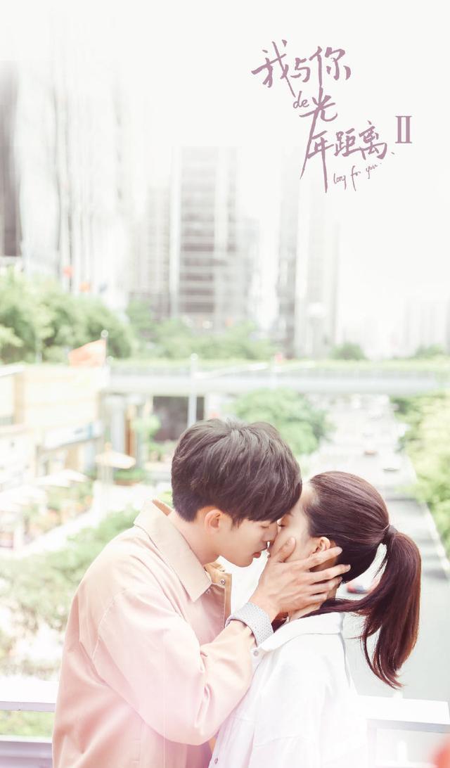 李玉刚外国妻子曝光,长相一言难尽,家庭背景却极其强大!