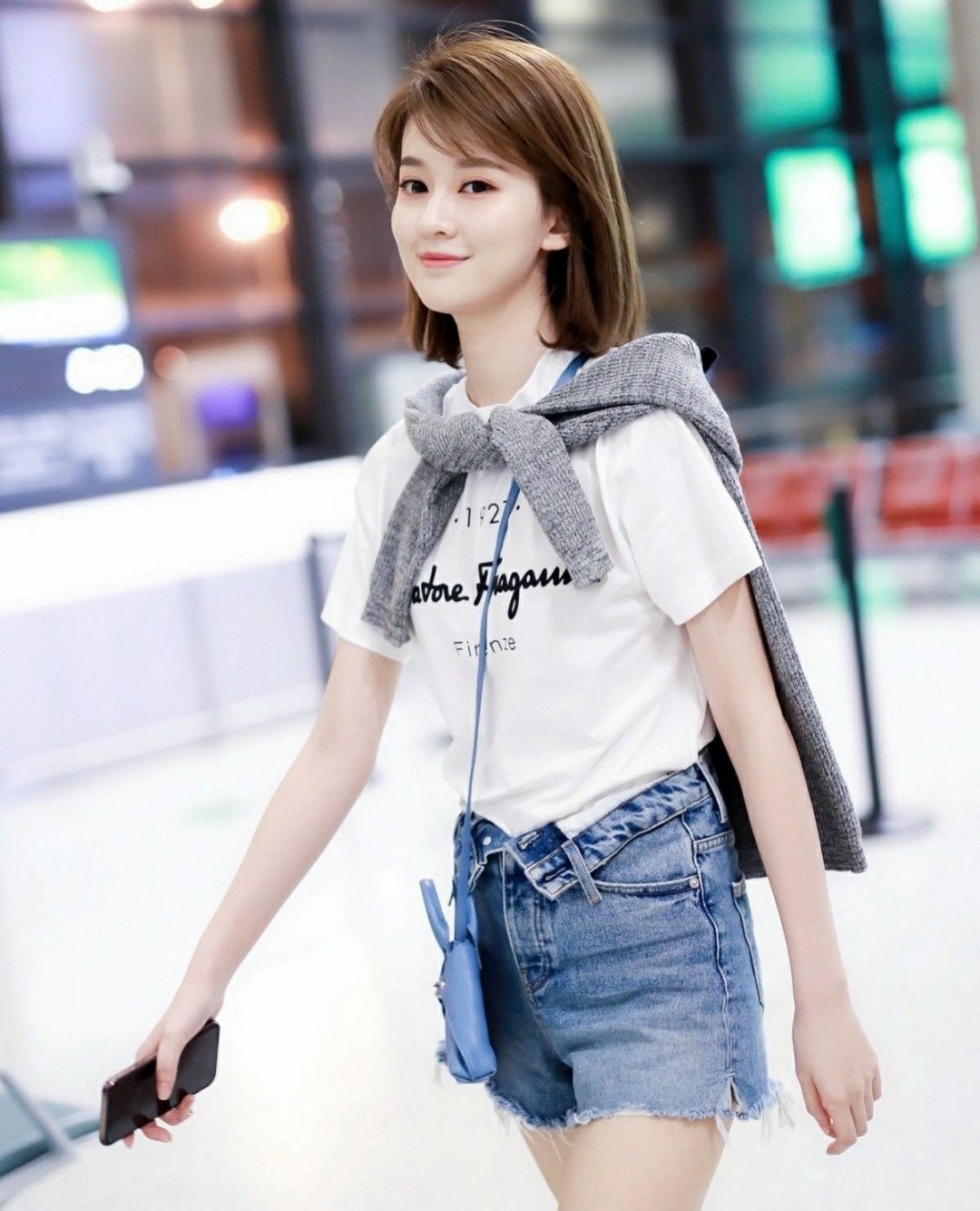 乔欣私服穿搭look简单又清新百看不腻