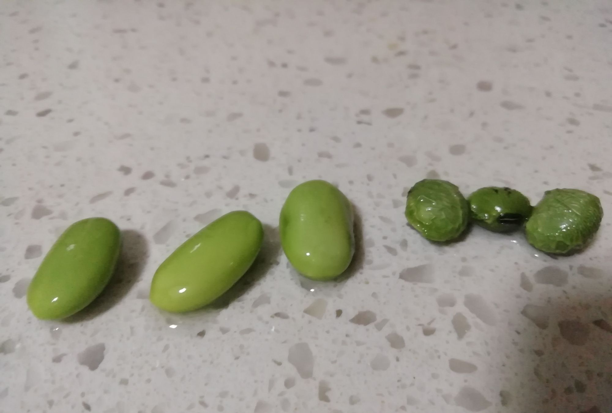 向你展示茶豆变身下酒小菜的过程 方法简单 菜品喜人 下酒爽口