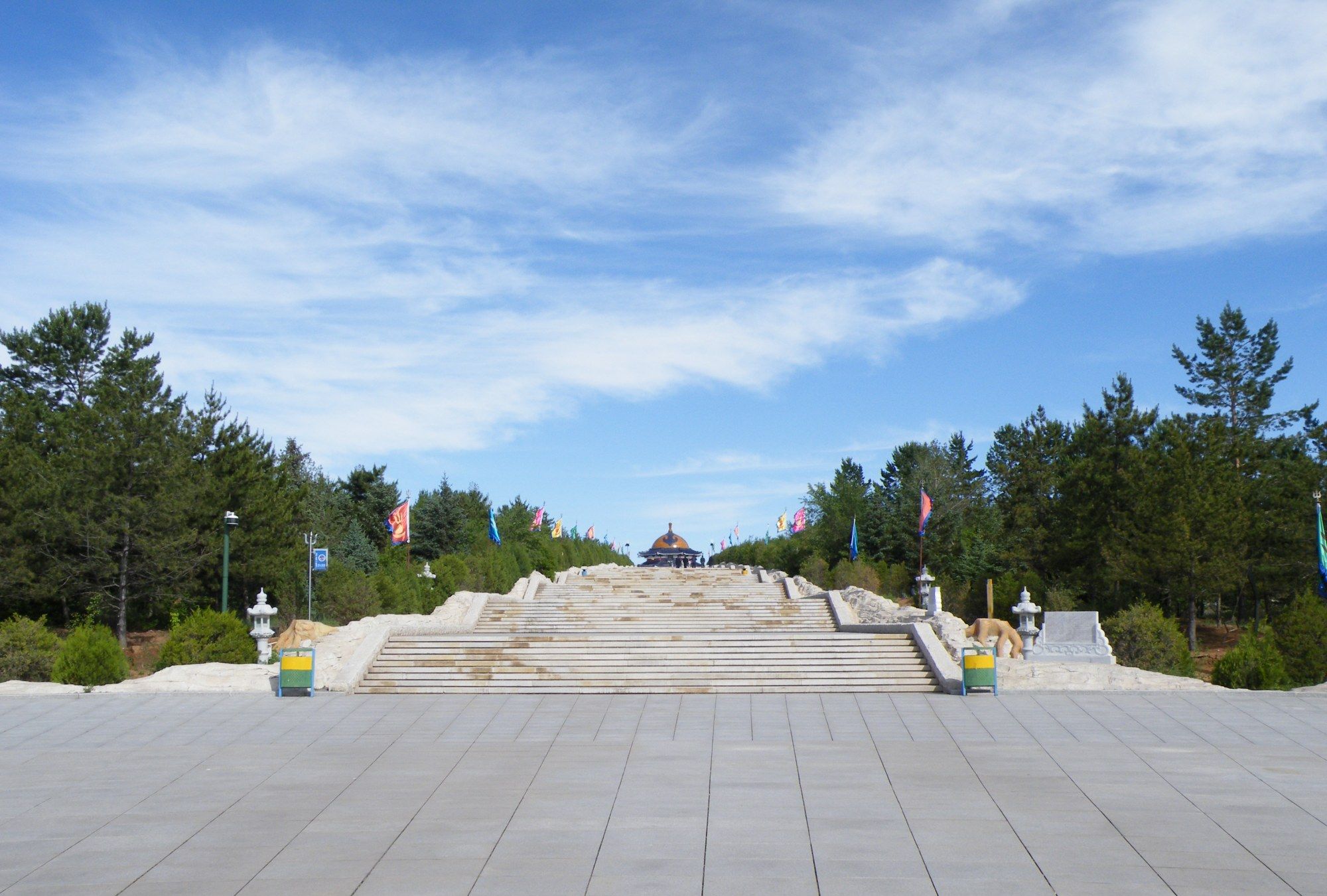 鄂尔多斯成吉思汗陵