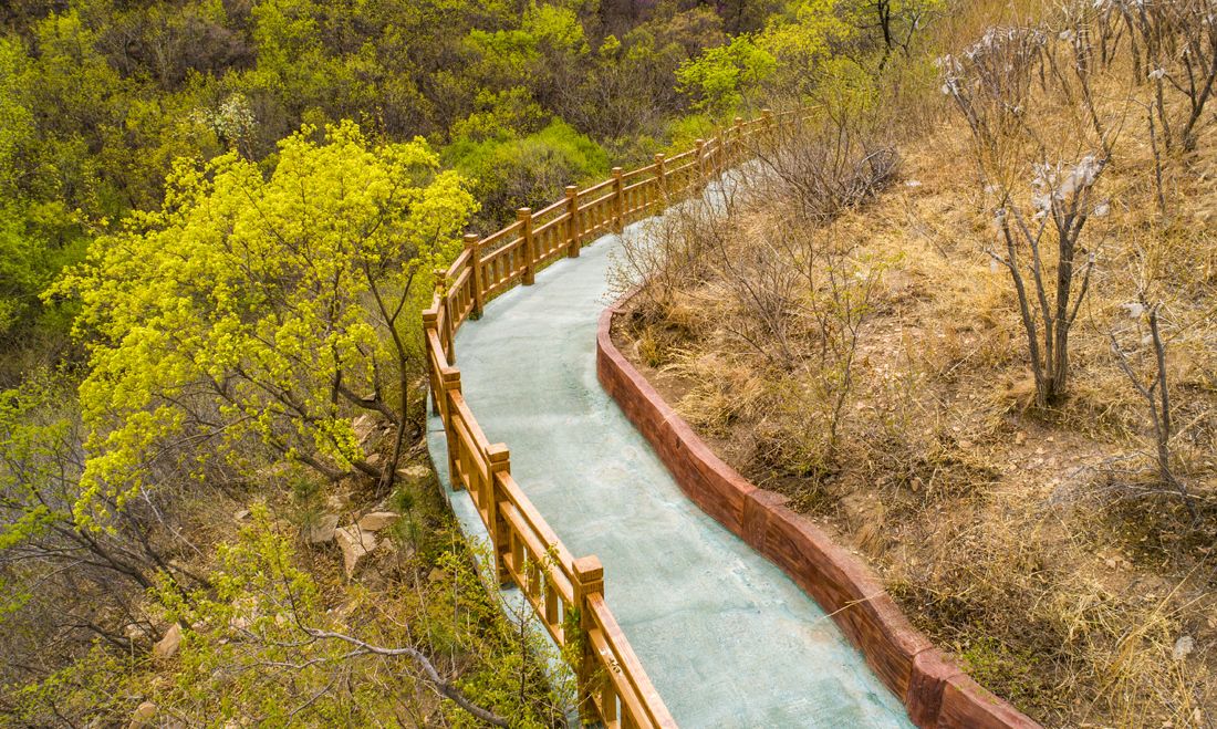 俯瞰被称为中华孝道的一条无障碍环山游步道坐标辽宁北票