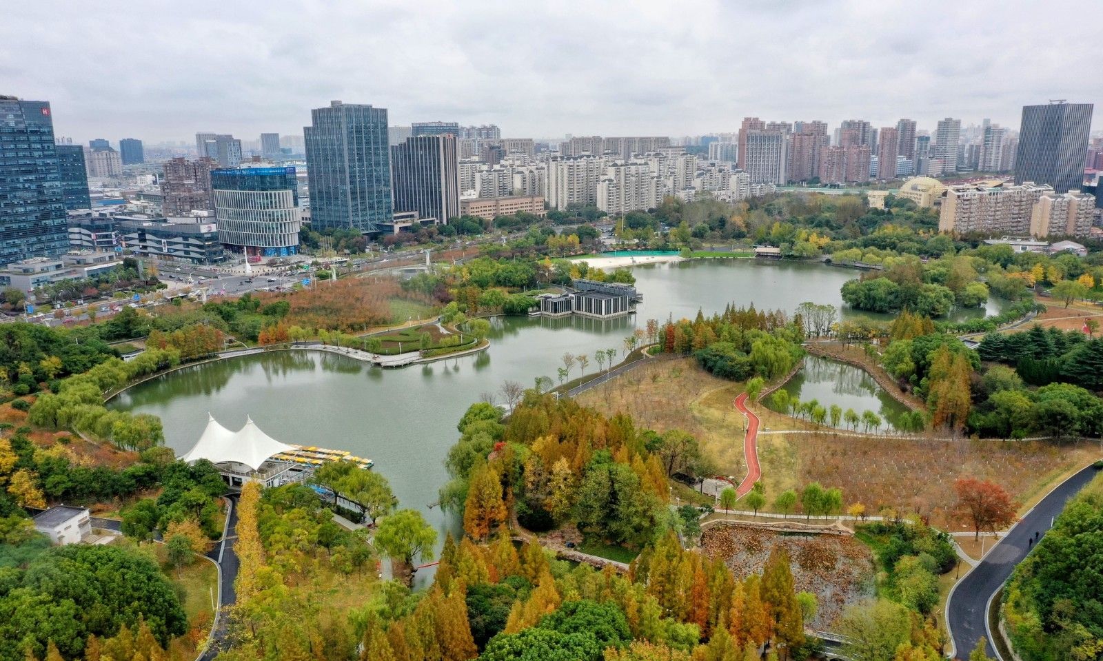 风光摄影:上海大宁绿地中心