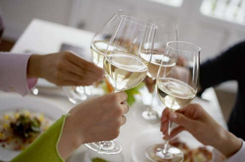 2020新春最全版教你如何喝酒不断片3个技巧很管用