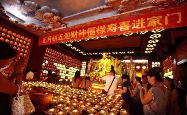如果没有疫情,我今天应该在三亚南山寺龙五爷殿"迎财神"