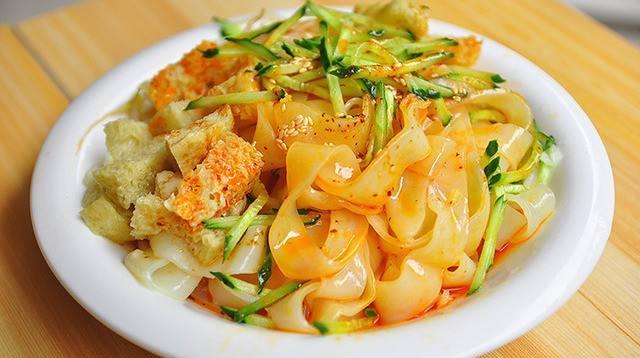 据说凉皮凉面热量高吃了容易发胖这究竟是真是假