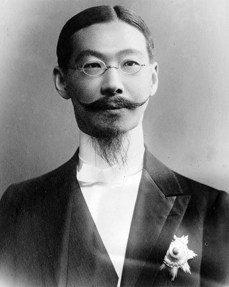 他是民国最奇葩的军阀,曾打仗都带着马桶,还偷圆明园的柱子