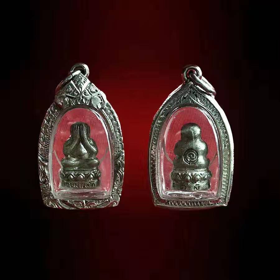 佛牌道:龙婆卡贤 2538 小立尊掩面 纯银版