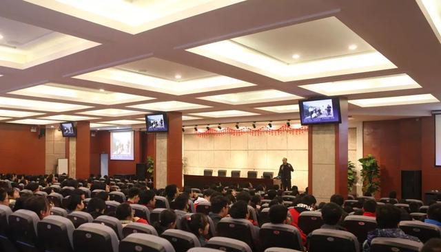 无锡市湖滨中学风采系列:选择—在人生的岔路口